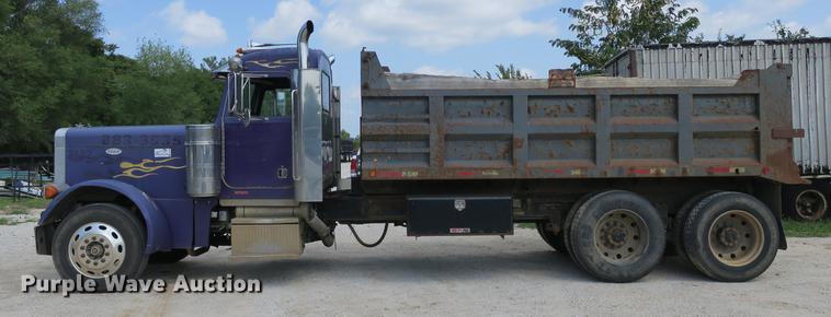 image for item DE3800 1997 Peterbilt 379 dump truck