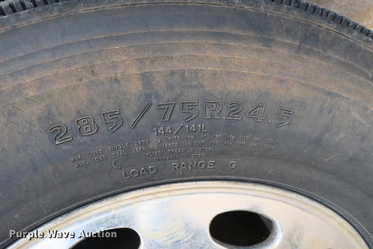 image for item DE3800 1997 Peterbilt 379 dump truck