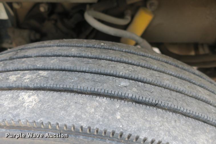 image for item DE3800 1997 Peterbilt 379 dump truck