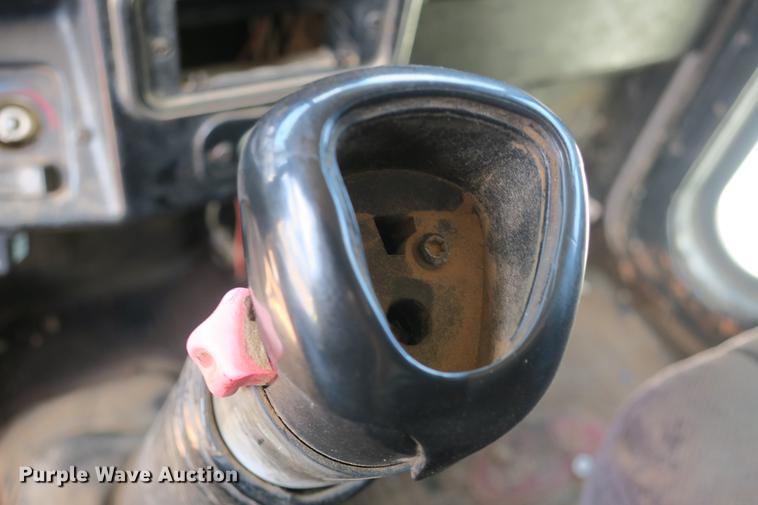 image for item DE3800 1997 Peterbilt 379 dump truck