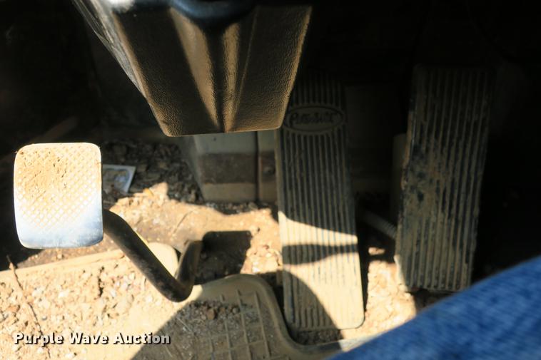 image for item DE3800 1997 Peterbilt 379 dump truck