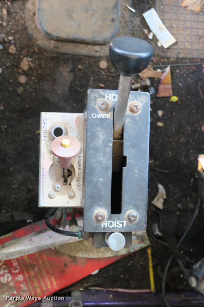 image for item DE3800 1997 Peterbilt 379 dump truck