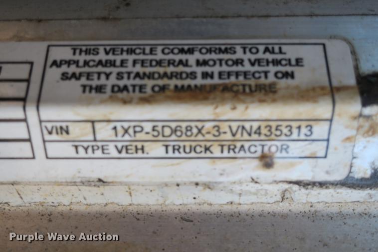 image for item DE3800 1997 Peterbilt 379 dump truck