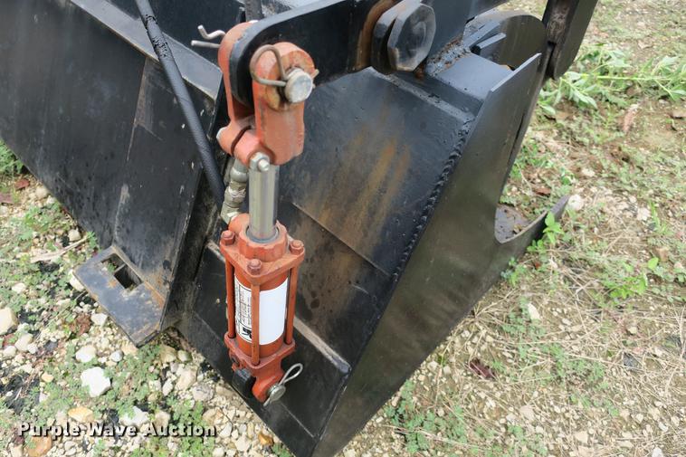 image for item DE3803 Shop built skid steer grapple bucket