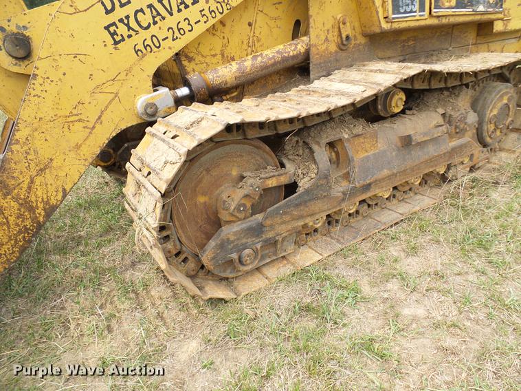 image for item DE5170 1984 Caterpillar 953 LGP track loader