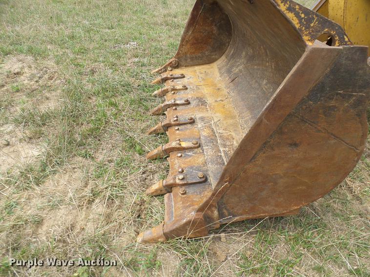 image for item DE5170 1984 Caterpillar 953 LGP track loader