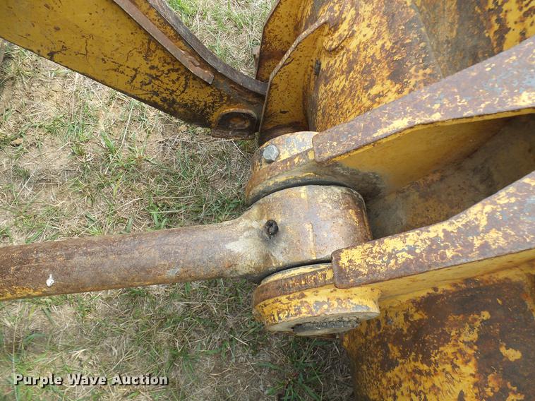 image for item DE5170 1984 Caterpillar 953 LGP track loader