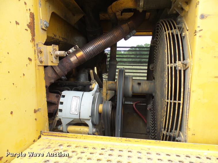 image for item DE5170 1984 Caterpillar 953 LGP track loader