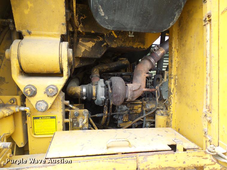 image for item DE5170 1984 Caterpillar 953 LGP track loader