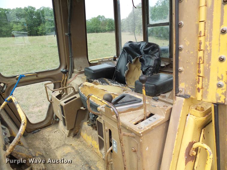 image for item DE5170 1984 Caterpillar 953 LGP track loader