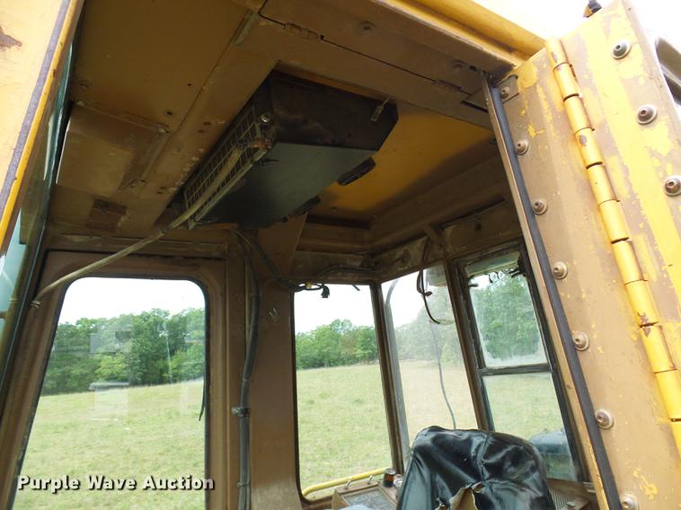 image for item DE5170 1984 Caterpillar 953 LGP track loader