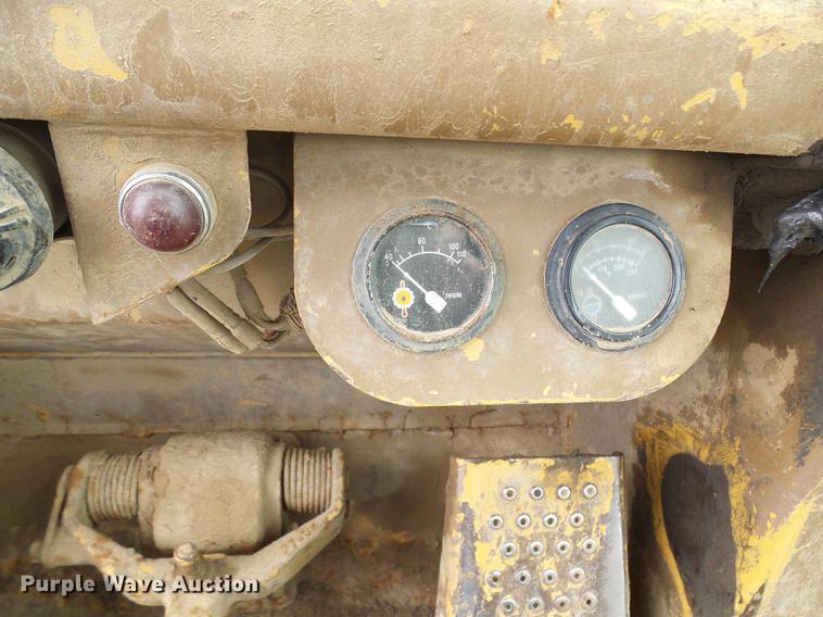 image for item DE5170 1984 Caterpillar 953 LGP track loader