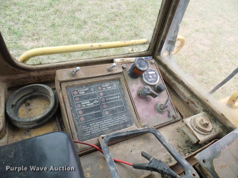 image for item DE5170 1984 Caterpillar 953 LGP track loader