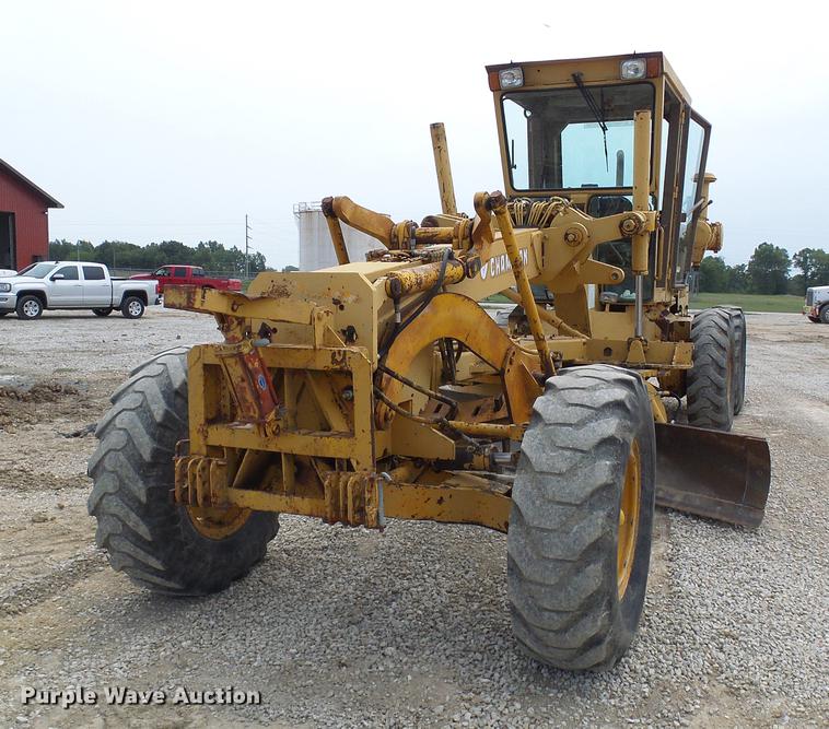 image for item DE5173 1981 Champion 715 motor grader