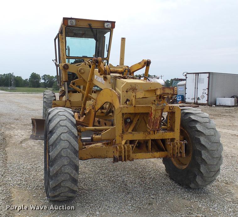 image for item DE5173 1981 Champion 715 motor grader