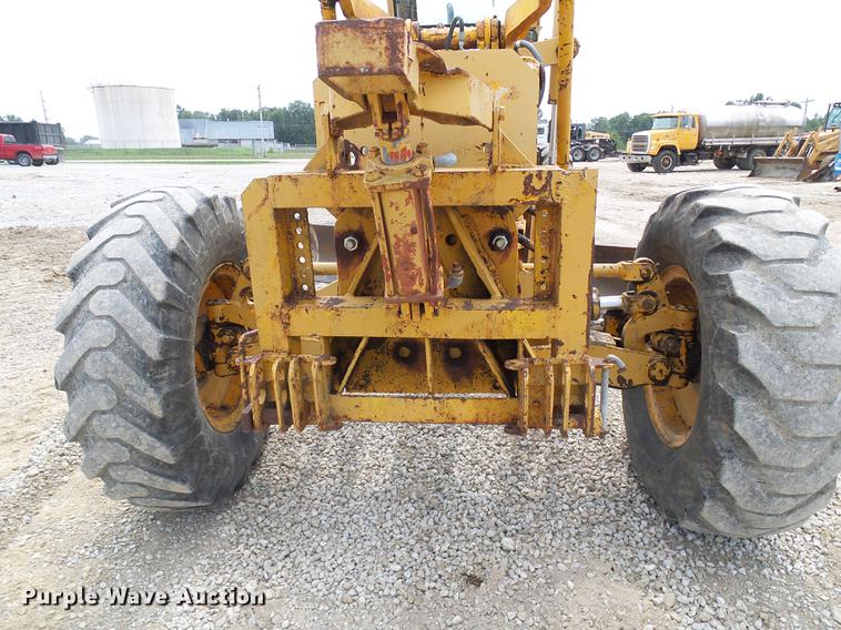 image for item DE5173 1981 Champion 715 motor grader