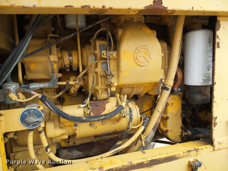 image for item DE5173 1981 Champion 715 motor grader
