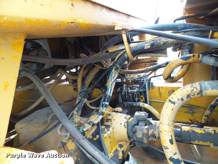 image for item DE5173 1981 Champion 715 motor grader