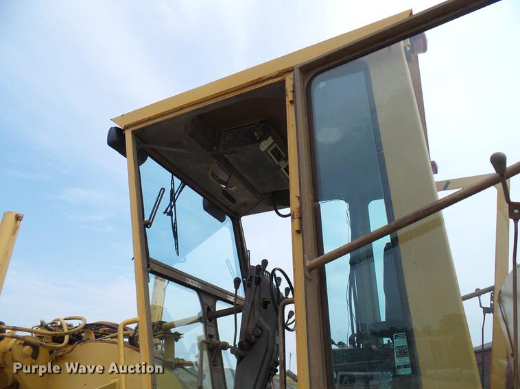 image for item DE5173 1981 Champion 715 motor grader