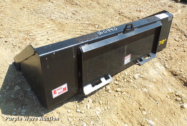 image for item DE5181 72"W skid steer bucket