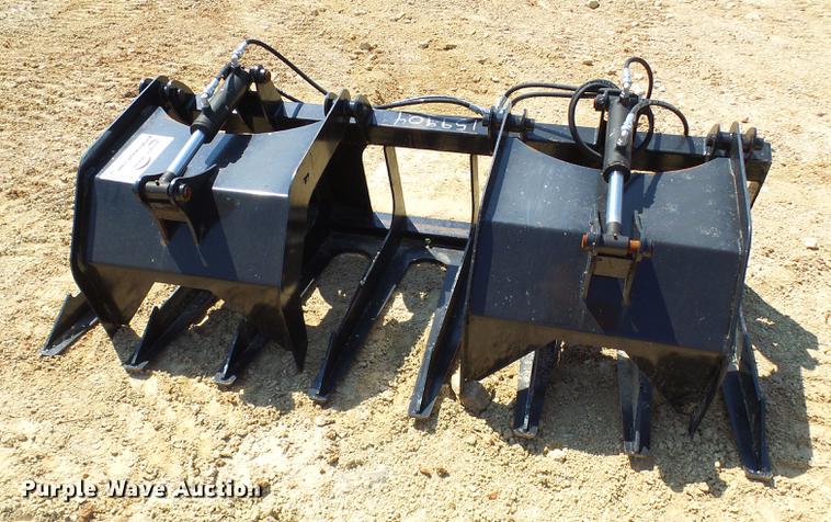 image for item DE5182 72"W skid steer grapple bucket