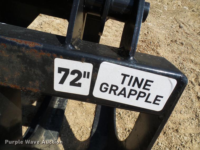 image for item DE5182 72"W skid steer grapple bucket
