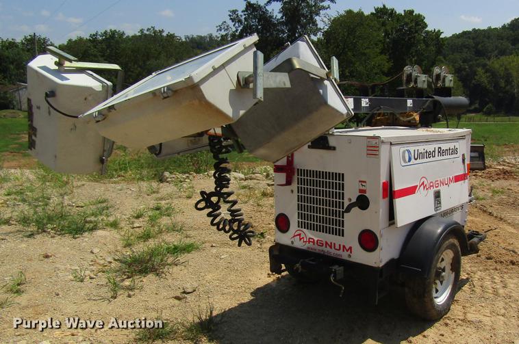 image for item DE5183 Magnum MLT3060MMH light plant