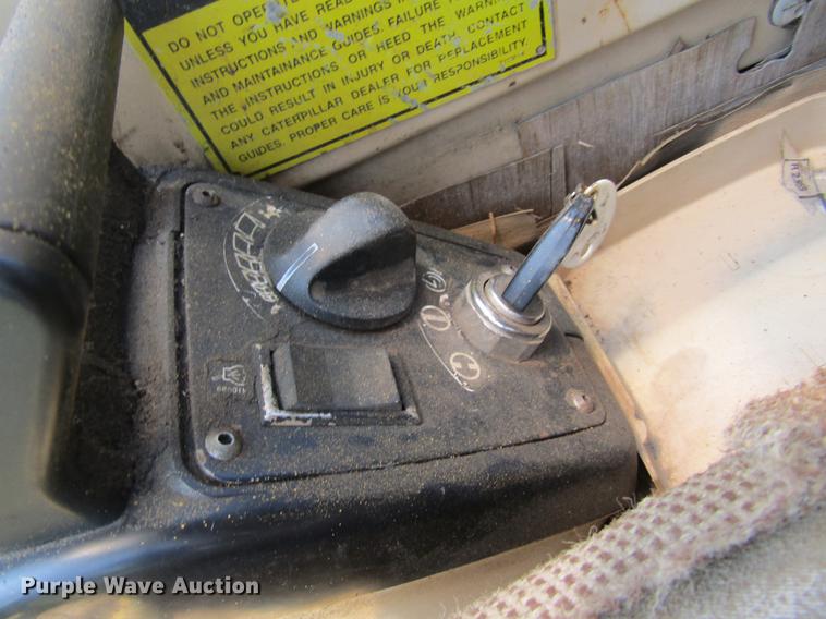 image for item DE5189 1994 Caterpillar 322 L excavator