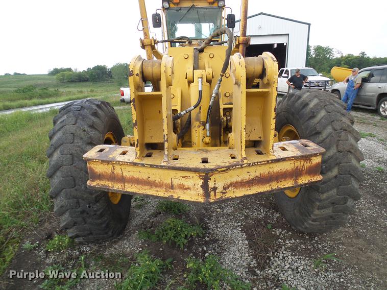 image for item DE5198 1993 John Deere 770BH motor grader