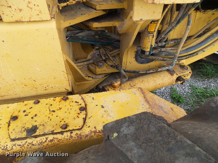 image for item DE5198 1993 John Deere 770BH motor grader