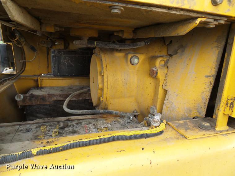 image for item DE5198 1993 John Deere 770BH motor grader