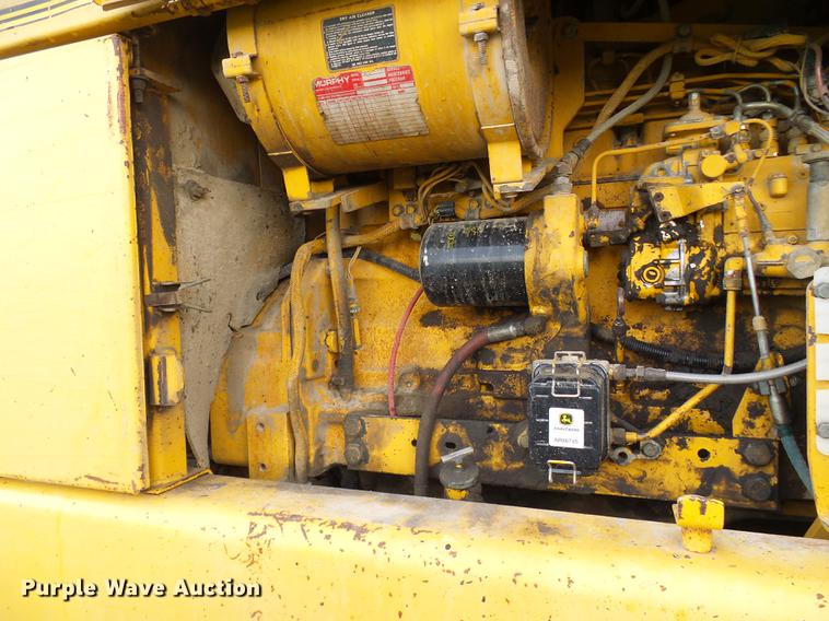 image for item DE5198 1993 John Deere 770BH motor grader