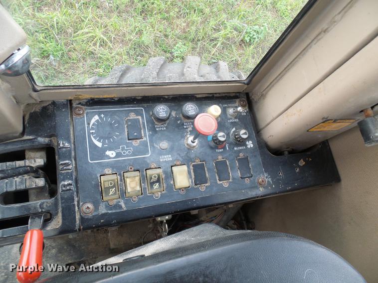 image for item DE5198 1993 John Deere 770BH motor grader