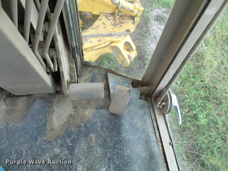 image for item DE5198 1993 John Deere 770BH motor grader