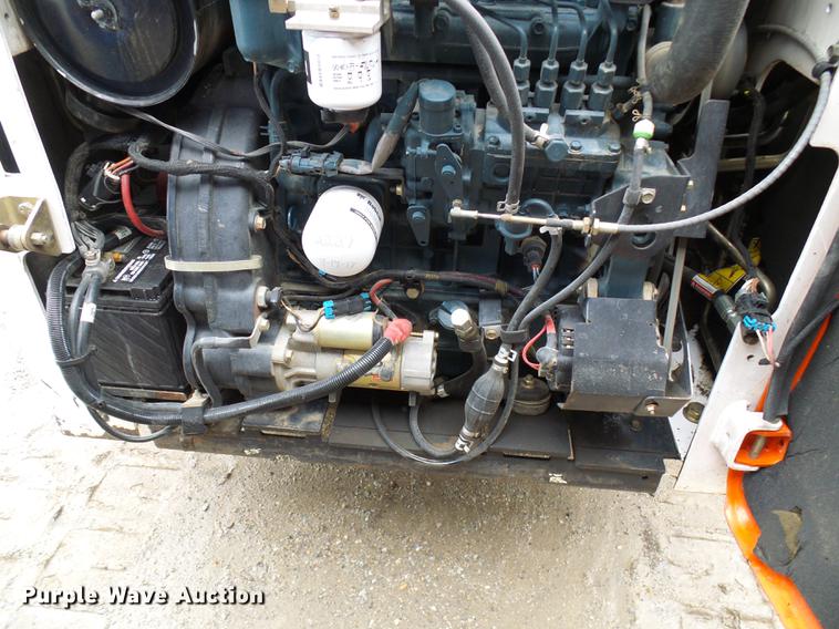 image for item DE5211 2006 Bobcat T300 skid steer