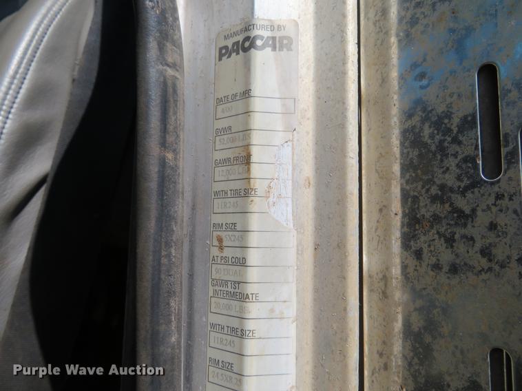 image for item DE6368 2000 Peterbilt 378 vacuum truck