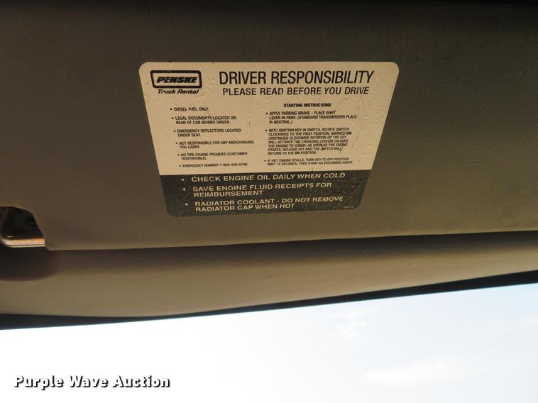 image for item DE6369 2004 International 4300 flatbed truck