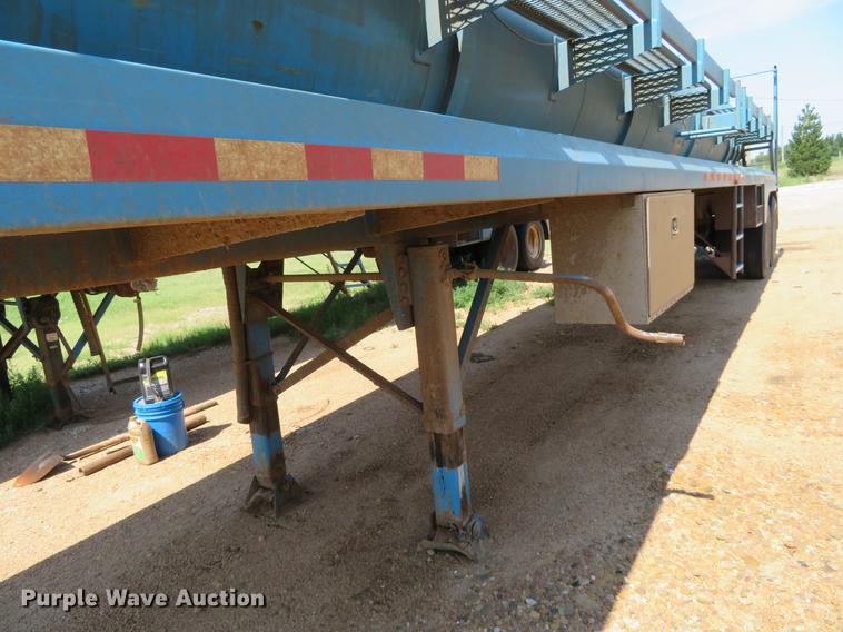 image for item DE6371 2010 VE EV-130 tank trailer