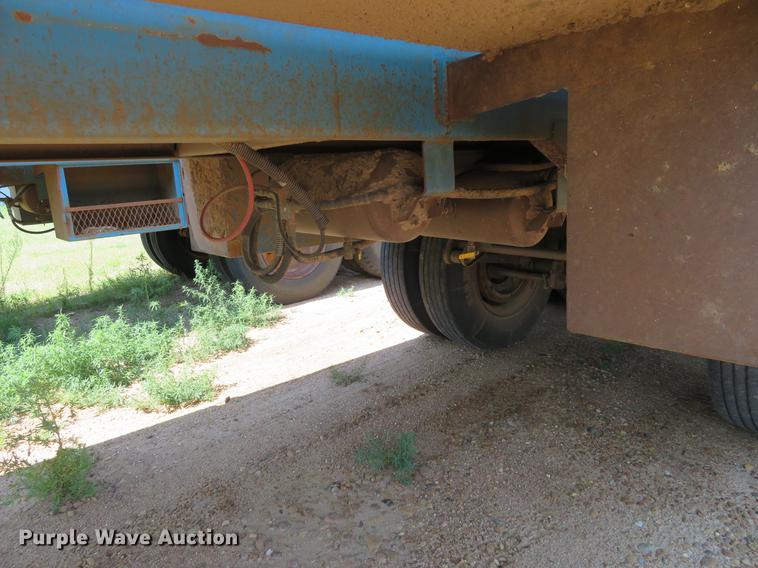 image for item DE6371 2010 VE EV-130 tank trailer