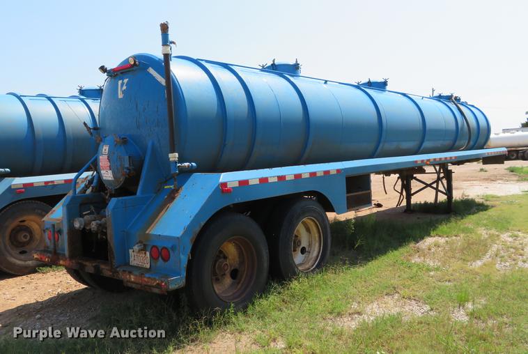image for item DE6372 2009 VE EV-130 tank trailer