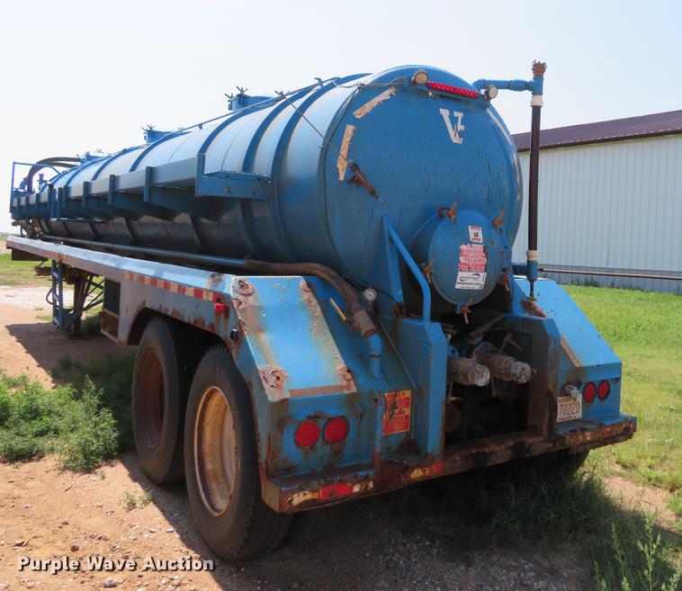 image for item DE6372 2009 VE EV-130 tank trailer