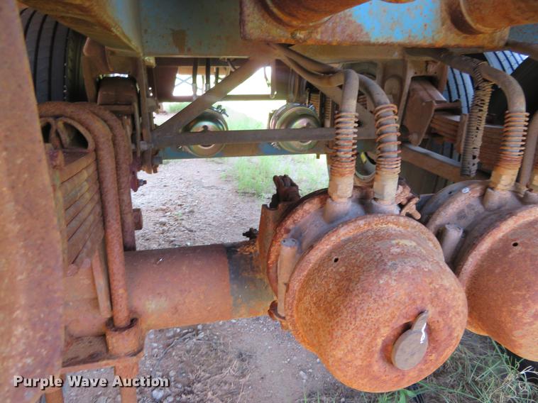 image for item DE6372 2009 VE EV-130 tank trailer