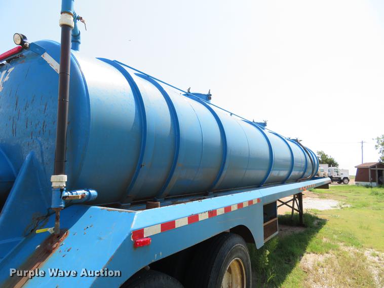 image for item DE6372 2009 VE EV-130 tank trailer