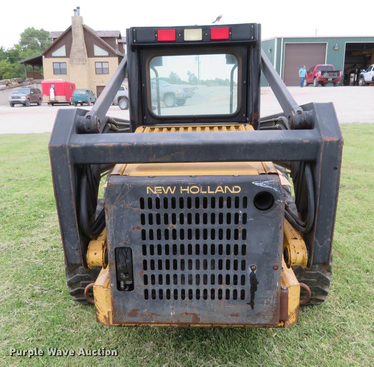 image for item DE6385 1995 New Holland LX885 skid steer