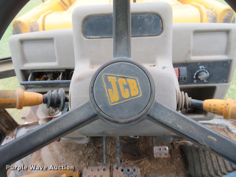 image for item DE6386 JCB 214 Series II backhoe