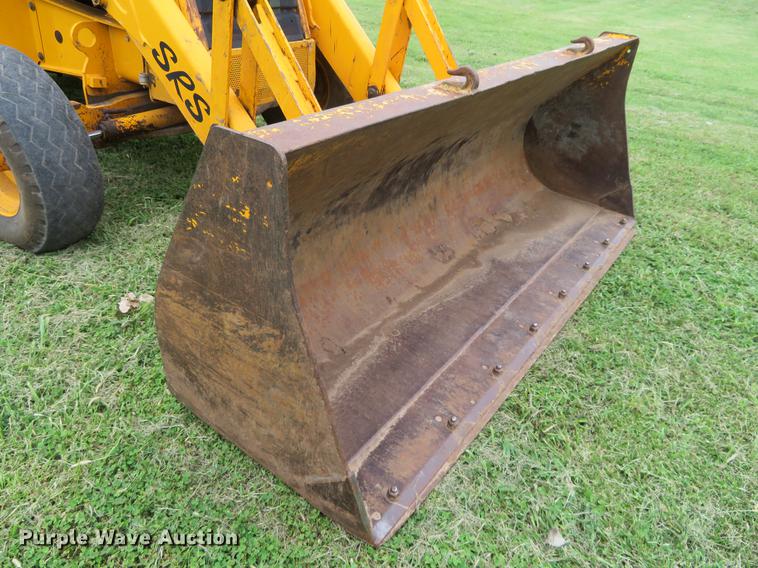 image for item DE6386 JCB 214 Series II backhoe