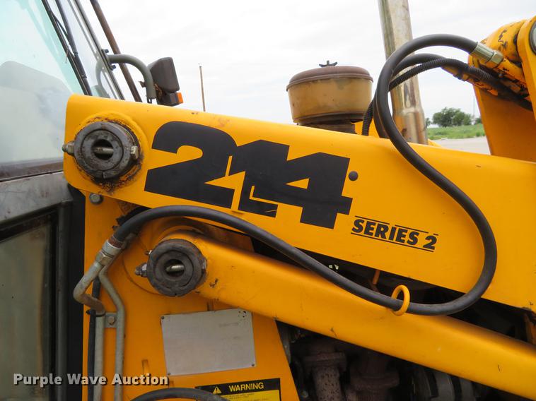 image for item DE6386 JCB 214 Series II backhoe