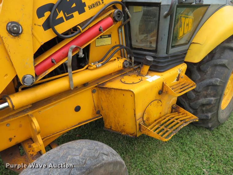 image for item DE6386 JCB 214 Series II backhoe