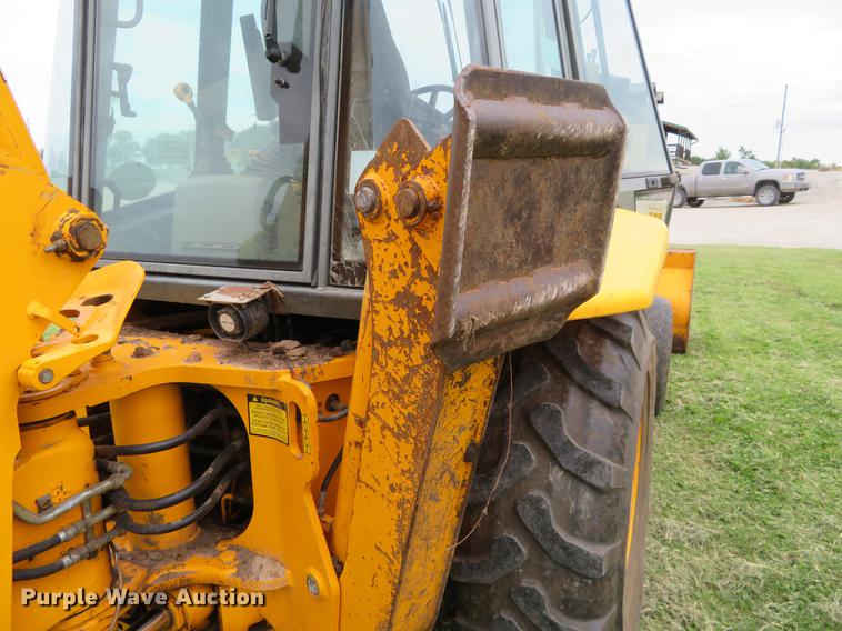 image for item DE6386 JCB 214 Series II backhoe