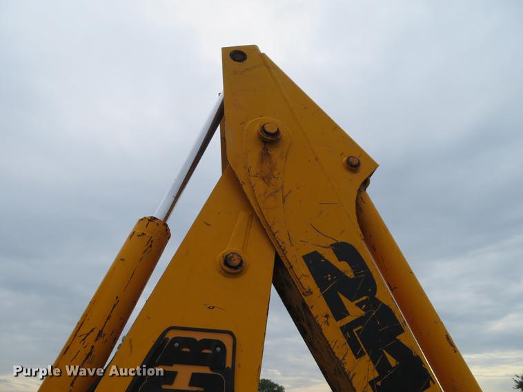 image for item DE6386 JCB 214 Series II backhoe
